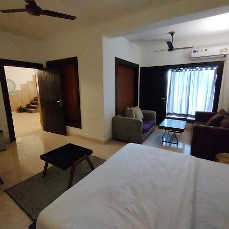 Aakritii Hotels Gurgaon Eksteriør bilde