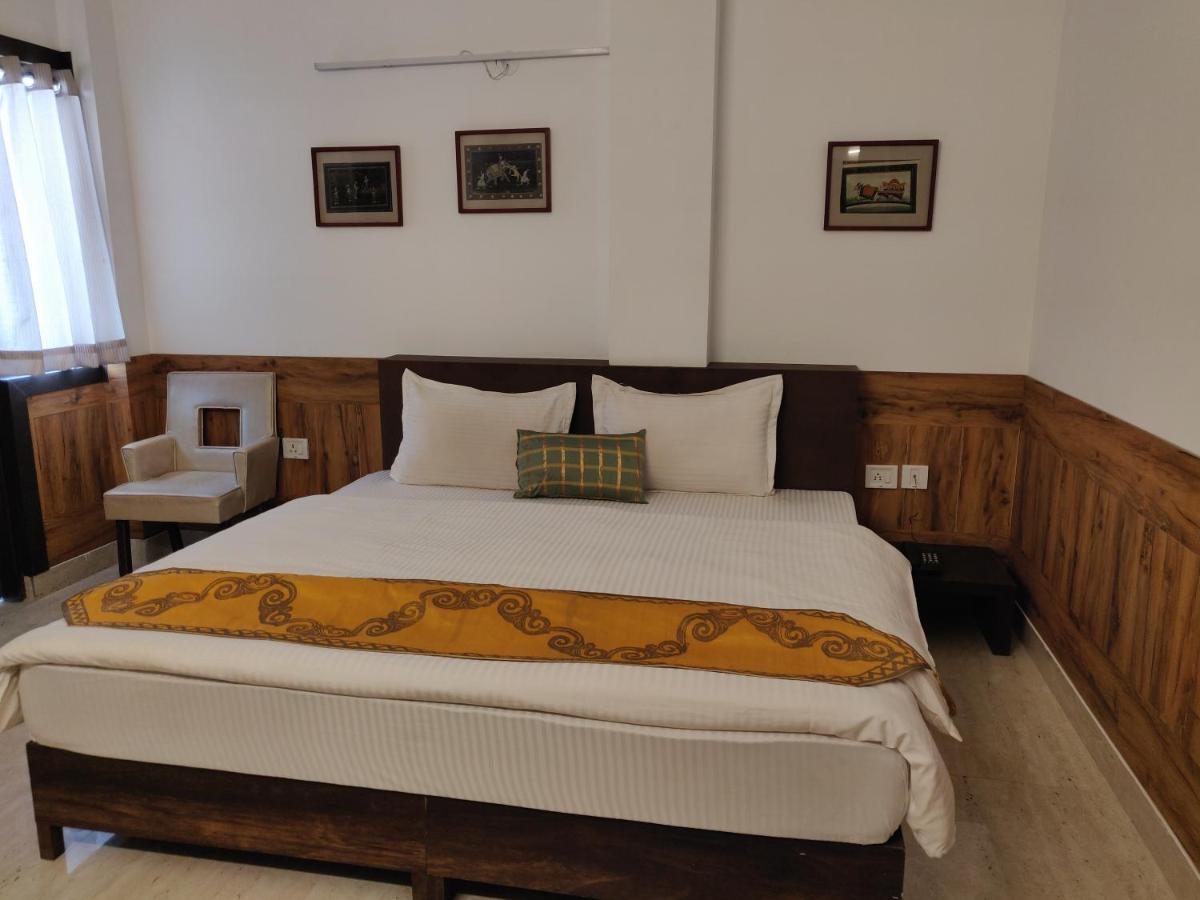 Aakritii Hotels Gurgaon Eksteriør bilde