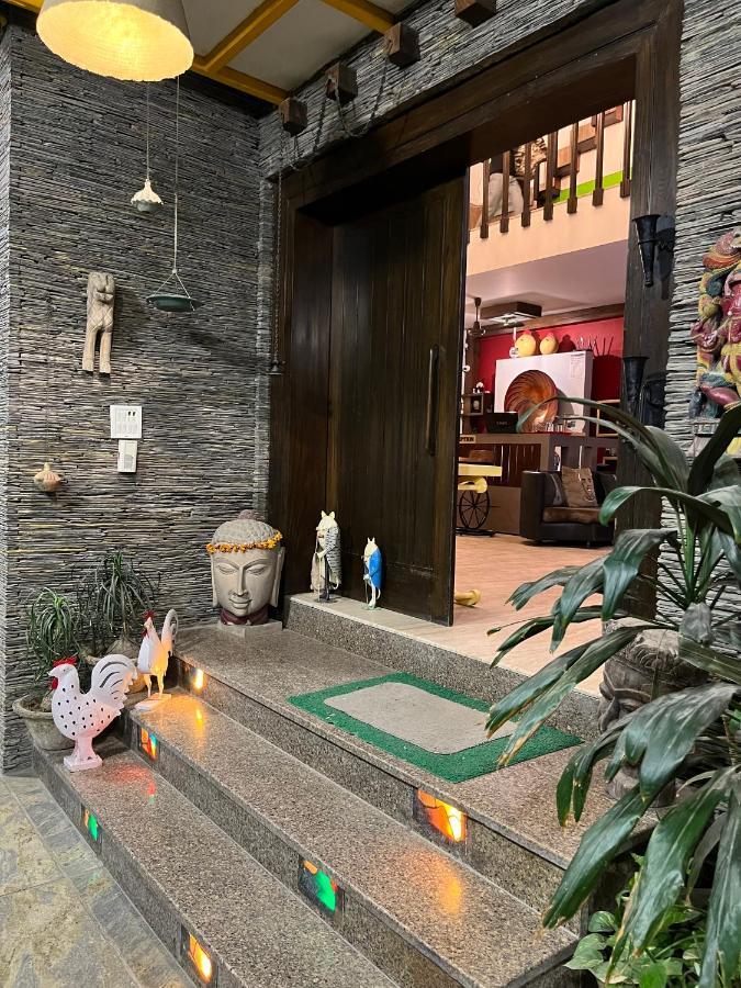 Aakritii Hotels Gurgaon Eksteriør bilde