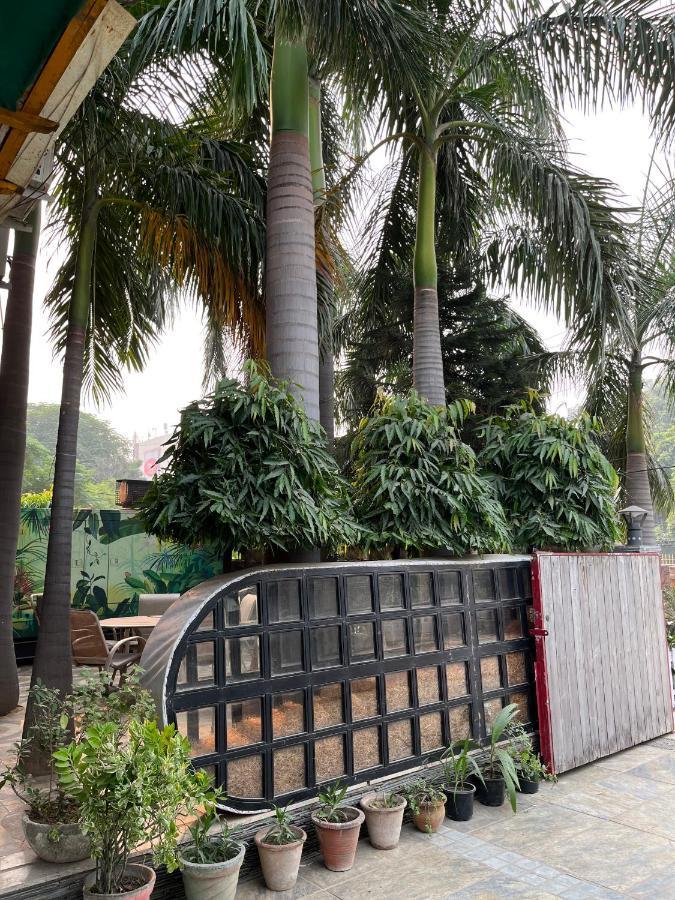 Aakritii Hotels Gurgaon Eksteriør bilde