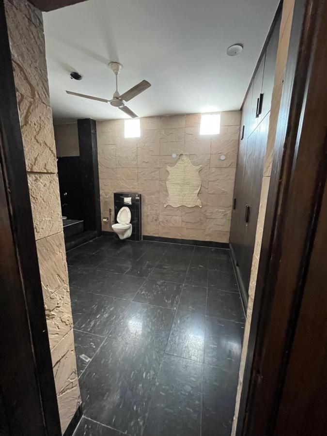 Aakritii Hotels Gurgaon Eksteriør bilde