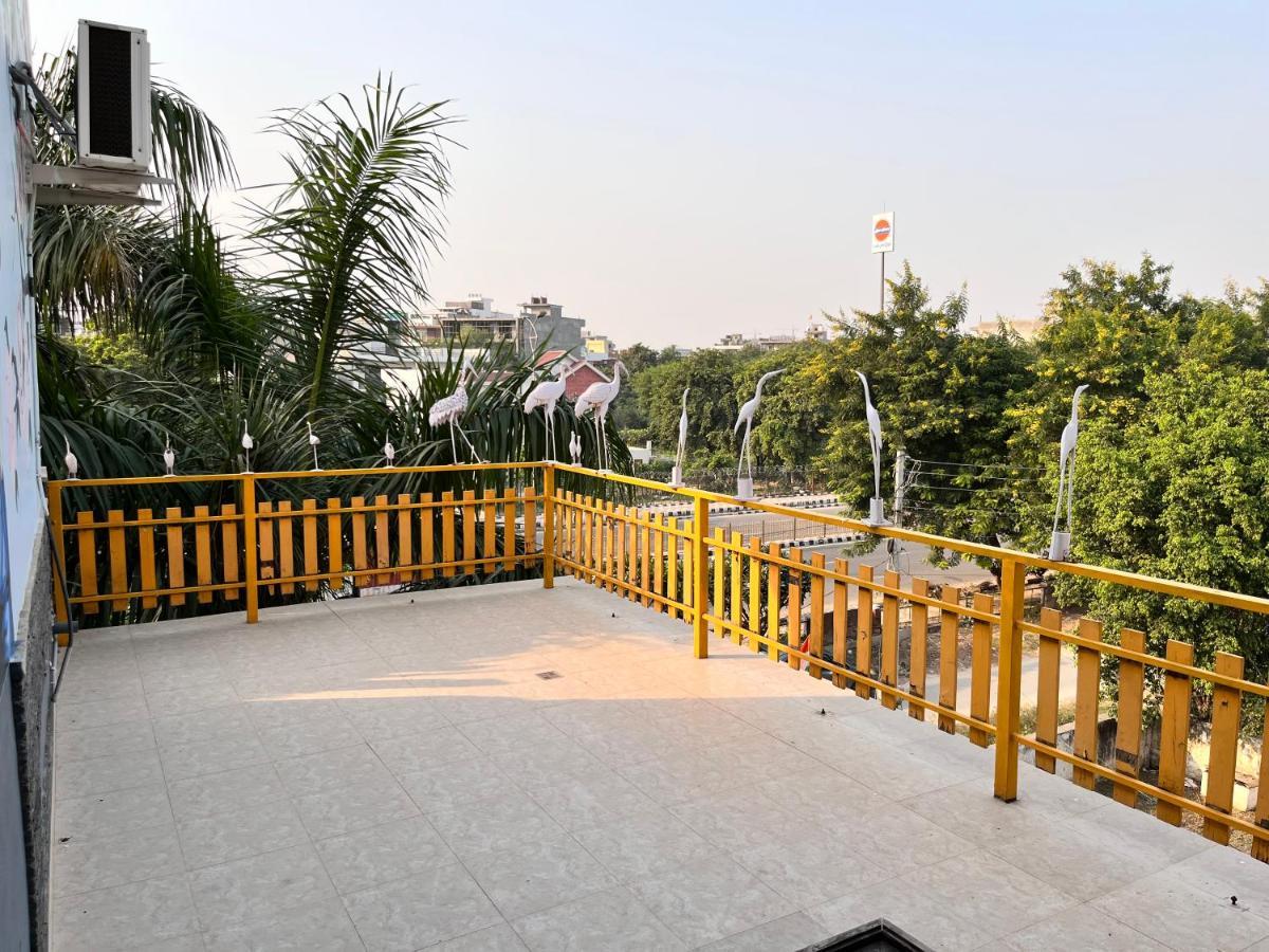 Aakritii Hotels Gurgaon Eksteriør bilde