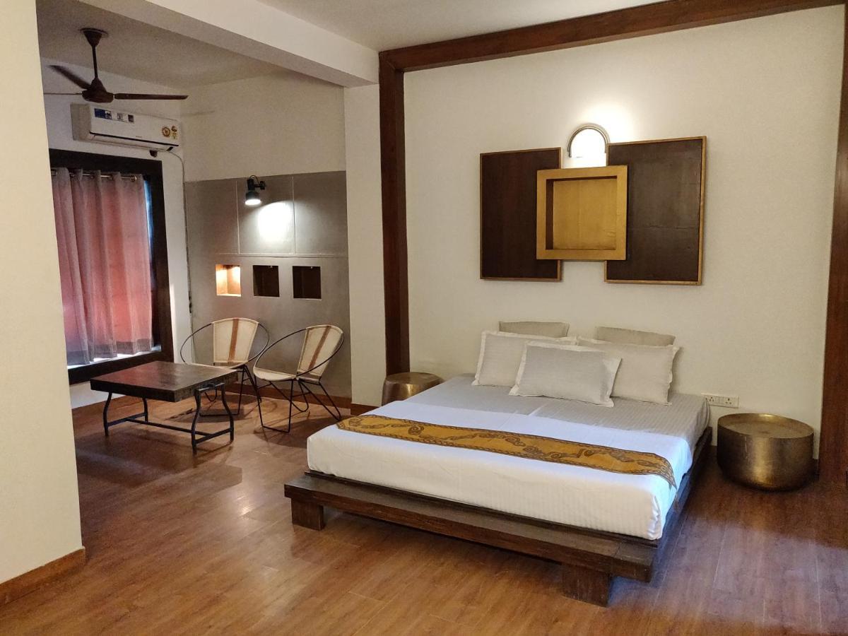 Aakritii Hotels Gurgaon Eksteriør bilde